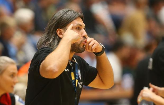 Esbjerg - CSM București 22-24 // INTERVIU Adi Vasile, după debutul la CSM: „Apărarea va trebui să salveze atacul până vom avea tot lotul!”