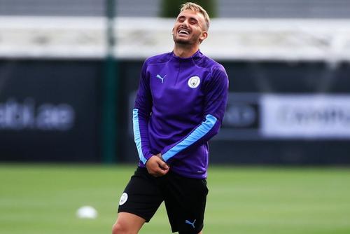 Aleix Garcia, la Manchester City // foto: Twitter @ ManCity