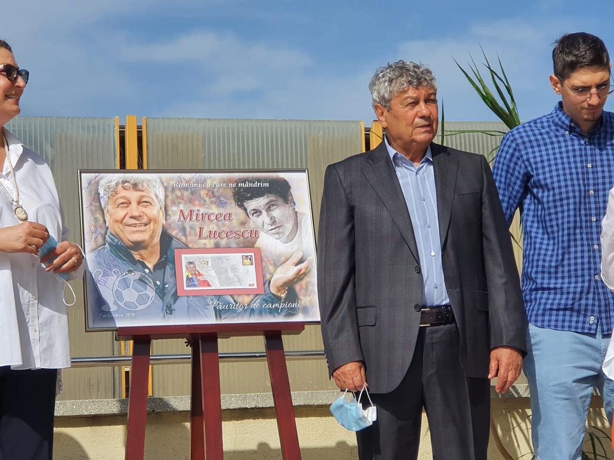 Mircea Lucescu are timbru de la Romfitelia