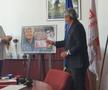 VIDEO + FOTO Moment inedit pentru Mircea Lucescu! Antrenorul a primit un timbru: „Reînvie întreaga atmosferă din anii precedenți”