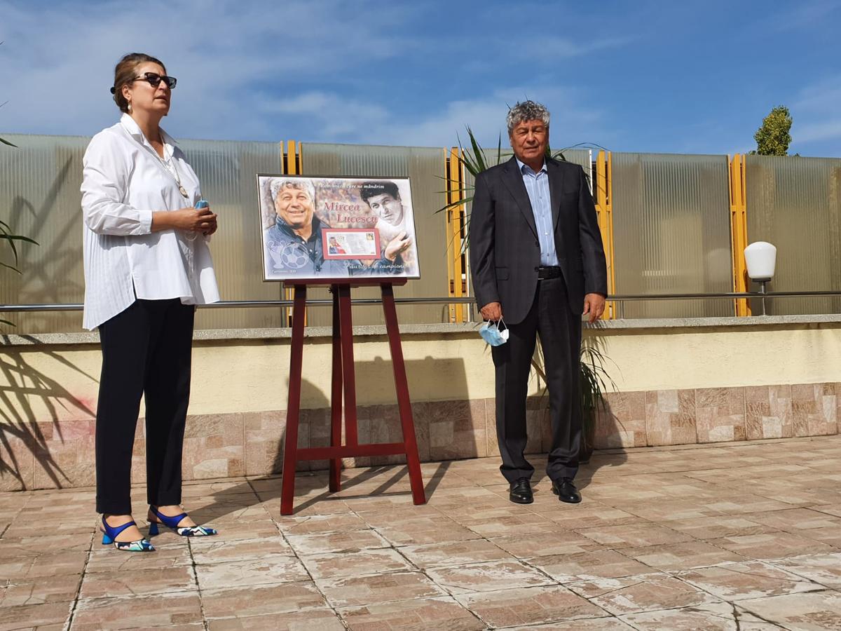 Mircea Lucescu are timbru de la Romfitelia