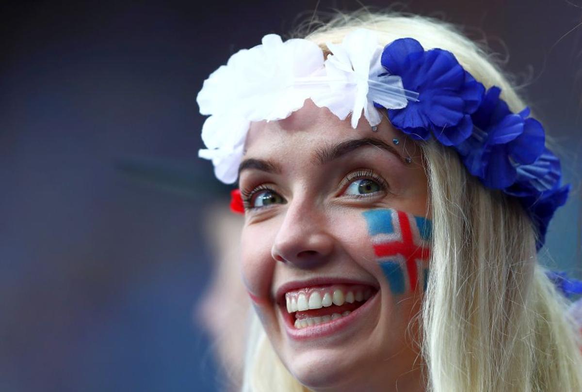 Islanda - România, fără cele mai sexy fane din Europa