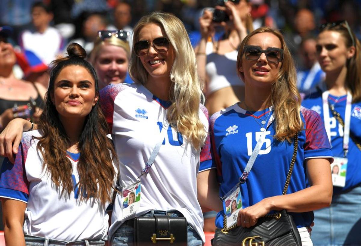 FOTO Islanda - România, fără cele mai sexy fane din Europa! Femeile din Islanda au întors toate privirile la ultimele două turnee finale