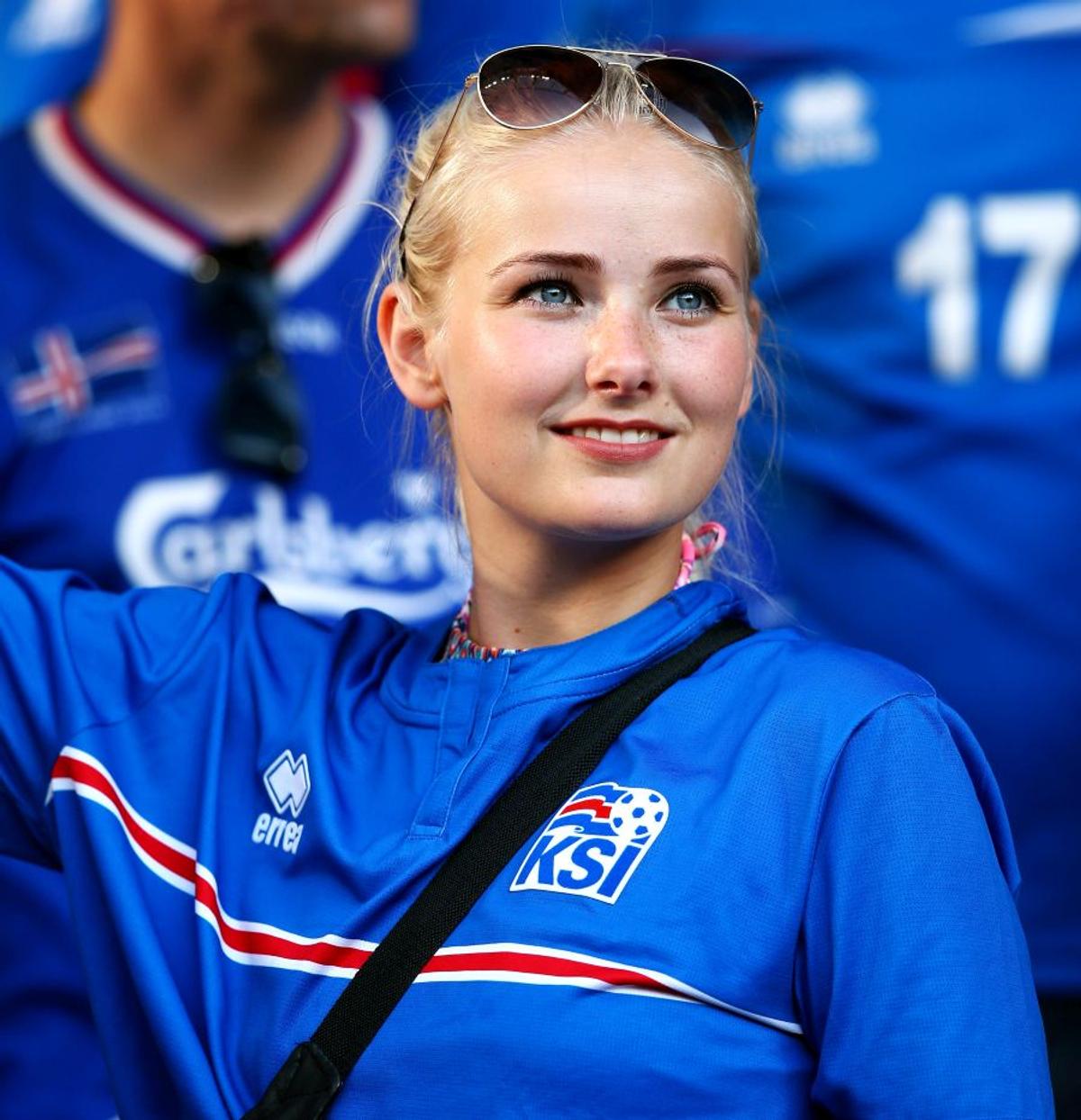 FOTO Islanda - România, fără cele mai sexy fane din Europa! Femeile din Islanda au întors toate privirile la ultimele două turnee finale