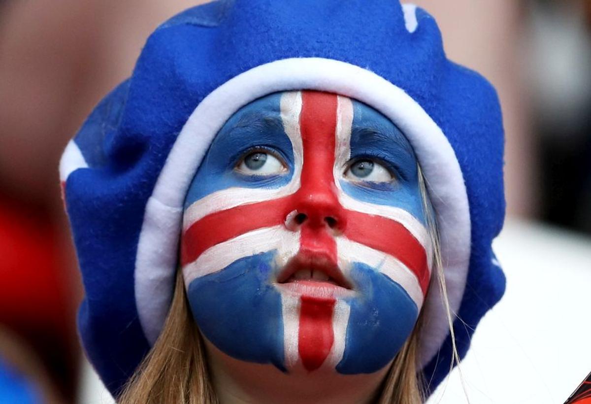 Islanda - România, fără cele mai sexy fane din Europa