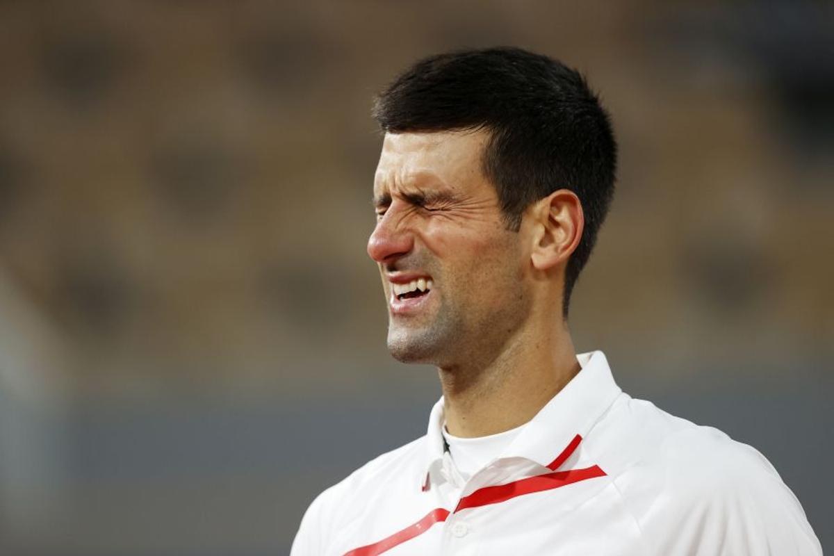 Roland Garros. Novak Djokovic, victorie cu mari emoții » A trecut peste accidentarea din primul set și s-a calificat în semifinale. Cine ia trofeul?