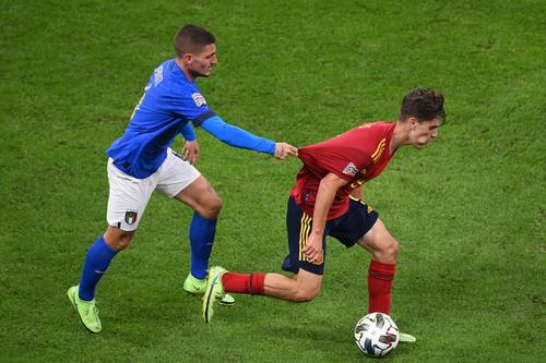 Verratti vs. Gavi // foto: Guliver/gettyimages