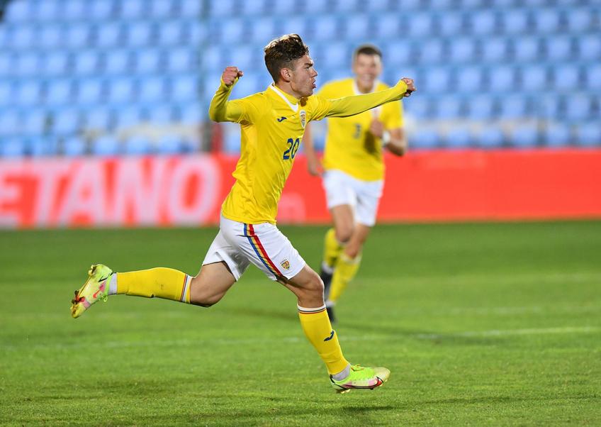 Reprezentativa U20 a României dispută astăzi, de la ora 19:00, un meci amical în compania reprezentativei similare din Cehia.