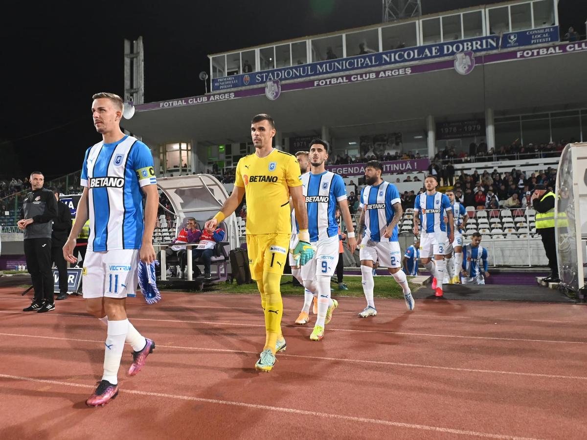 Garita, „coșmarul” oltenilor lui Rădoi » FC Argeș o învinge pe CS Universitatea Craiova și întrerupe seria neagră a lui Prepeliță! Clasamentul ACUM