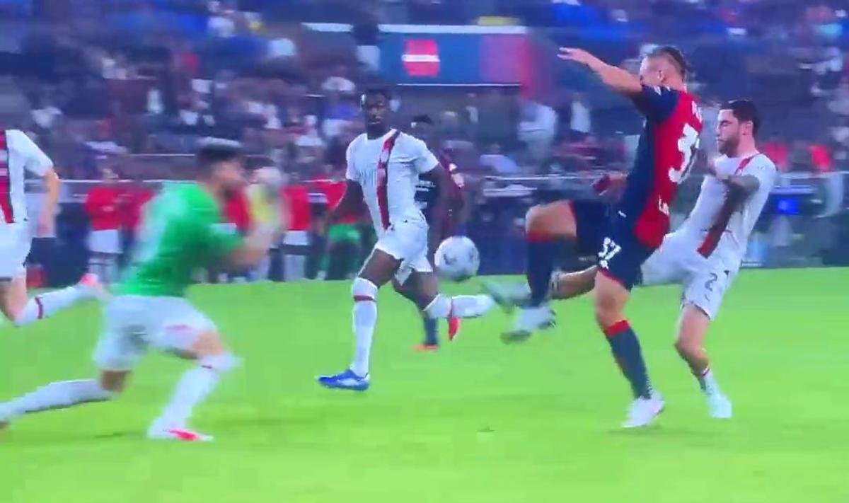 Drăgușin și Pușcaș, implicați în cel mai nebun meci al sezonului! Cu ambii portari eliminați, Giroud l-a blocat fantastic pe atacantul „tricolor” » Era minutul 104