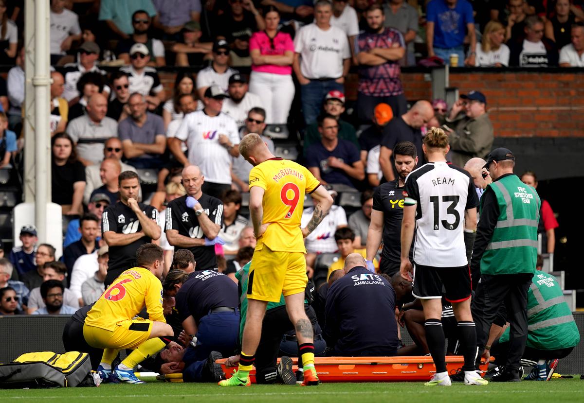 Imagini dure! Basham, accidentare horror în Fulham - Sheffield