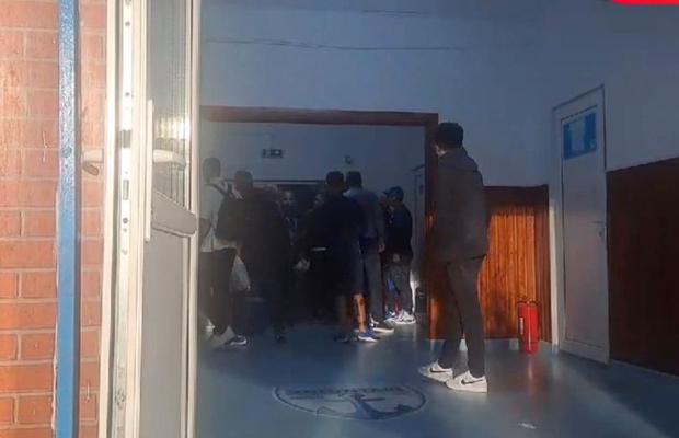 Furie dezlănțuită după Voluntari - Universitatea Craiova: „Nu înțeleg care e chestia! Aveam o primă, voiam să o duc familiei” + conflict la vestiare