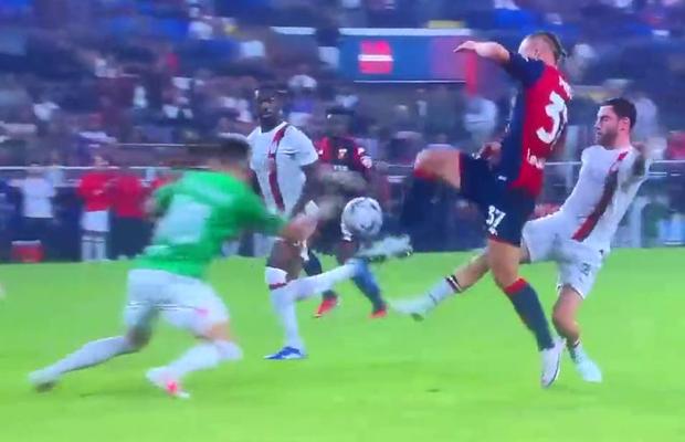 Drăgușin și Pușcaș, implicați în cel mai nebun meci al sezonului! Cu ambii portari eliminați, Giroud l-a blocat fantastic pe atacantul „tricolor” » Era minutul 104