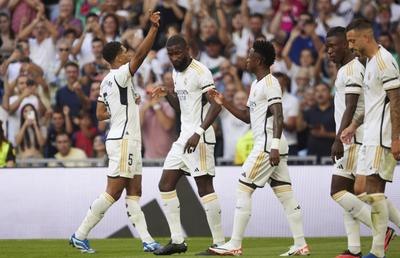 Real Madrid, show înainte de pauza La Liga! Bellingham, Vinicius și Valverde s-au distrat cu Osasuna
