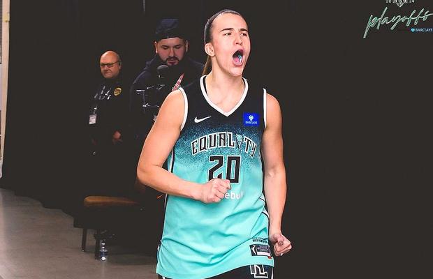 Sabrina Ionescu, baschetbalista cu părinți români, sezon excelent în SUA! A condus-o pe New York Liberty spre finala WNBA