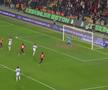 Alex Maxim, gol contra lui Besiktas