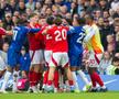 Scandal de amploare în timpul meciului din Premier League » Starul lui Chelsea, surprins când își lovește cu palma peste față un adversar