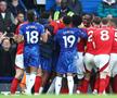 Scandal de amploare în timpul meciului din Premier League » Starul lui Chelsea, surprins când își lovește cu palma peste față un adversar