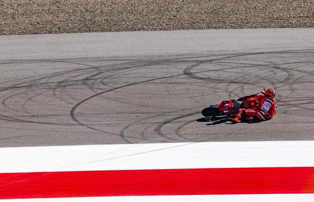 Piloții MotoGP semnalează un pericol al circuitelor, după accidentul lui Marc Marquez din Indonezia