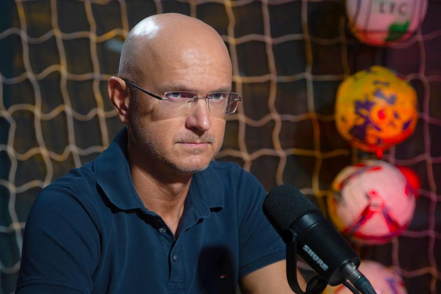 Orlando Nicoară la podcastul GSP „2 la 1”, foto: Ionuț Iordache (GSP.ro) Un nou patron în România? » Omul din spatele Superligii anunță în premieră: „A fost o discuție cu Dinamo. Vă povestesc”