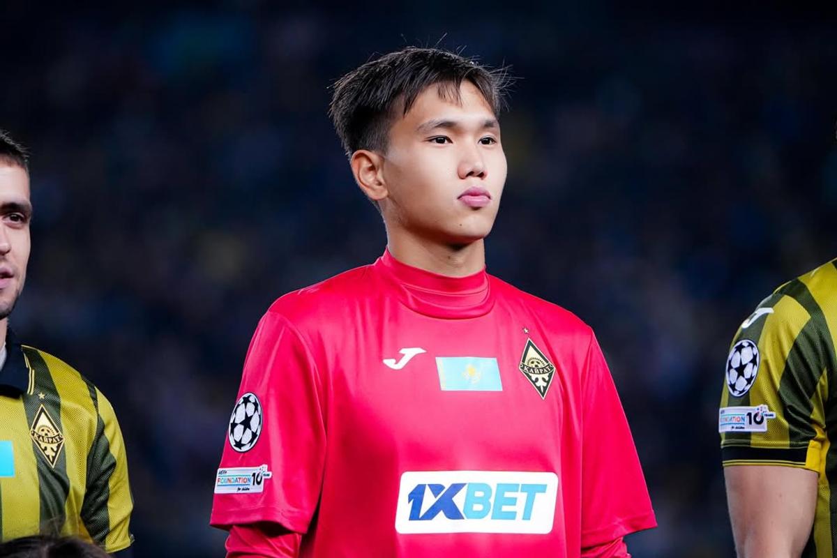 La 18 ani a jucat în Liga Campionilor contra lui Real Madrid, dar alt detaliu i-a uimit pe fani: „E mama sau sora ta?”