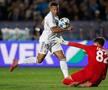 La 18 ani a jucat în Liga Campionilor contra lui Real Madrid, dar alt detaliu i-a uimit pe fani: „E mama sau sora ta?”