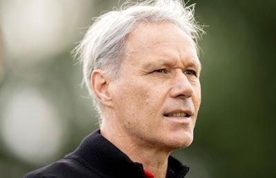 Marco van Basten a dat de pământ cu fosta sa echipă: „Au fost aduși prea mulți pigmei și măscărici”