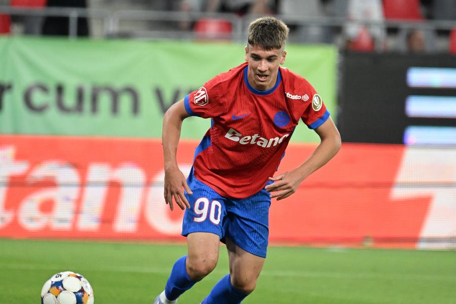 Alexandru Stoian, în partida cu Hermannstadt, foto: Imago Images Gigi Becali a găsit atacant pentru FCSB: „E ăla pe care îl așteptam de ani și ani”