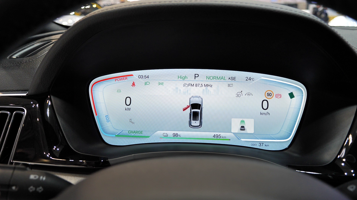 Miza pe mașini electrice » BYD și alți giganți auto își prezintă modelele cu care vor să cucerească piața la Salonul Auto de la București