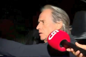 Continuă sfidarea! Luat pe sus de jurnaliști acasă, Jorge Jesus a reacționat incredibil, după scrisoarea lui Ronaldo