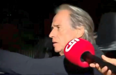 Continuă sfidarea! Luat pe sus de jurnaliști acasă, Jorge Jesus a reacționat incredibil, după scrisoarea lui Ronaldo
