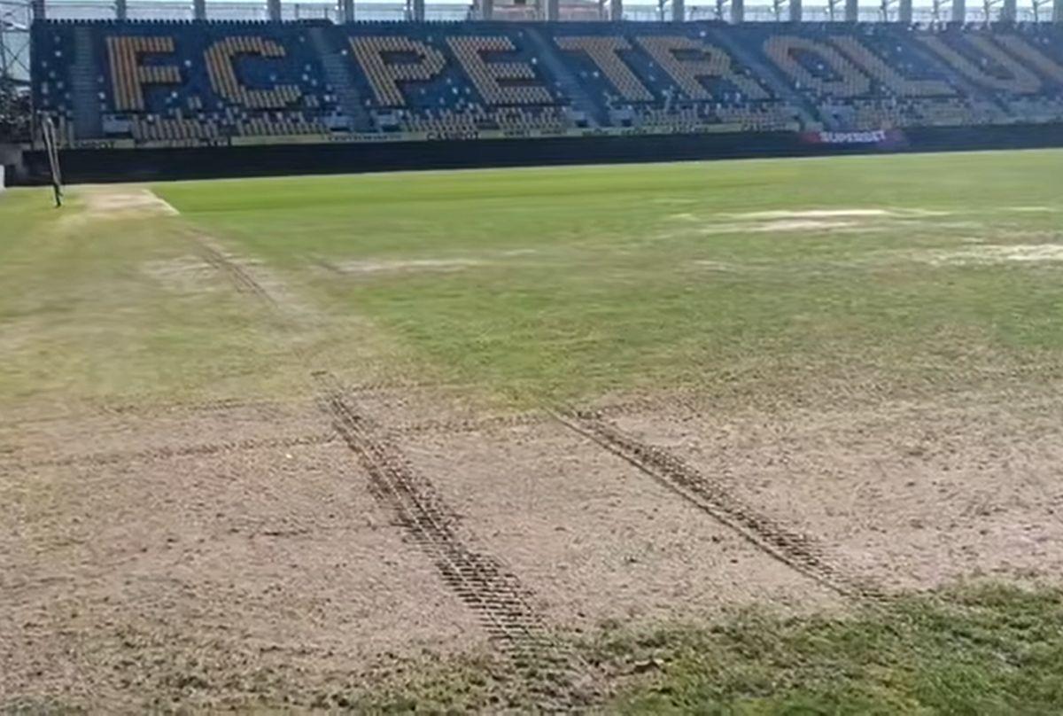 Cum se prezintă gazonul de la Ploiești, cu 10 zile înainte de meciul cu Sepsi
