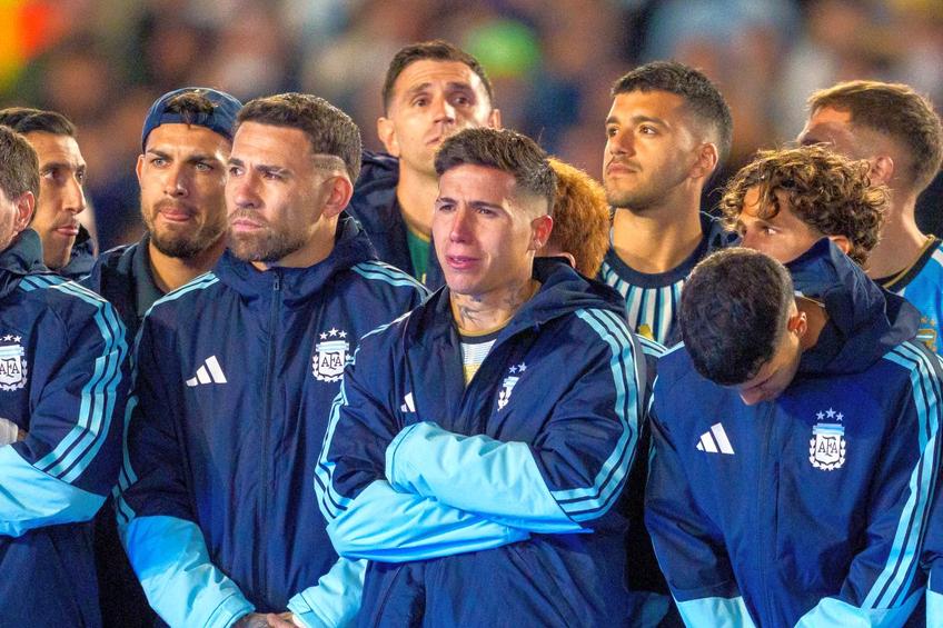 Enzo Fernandez, copleșit în momentul discursului lui Leo Messi // foto: Imago