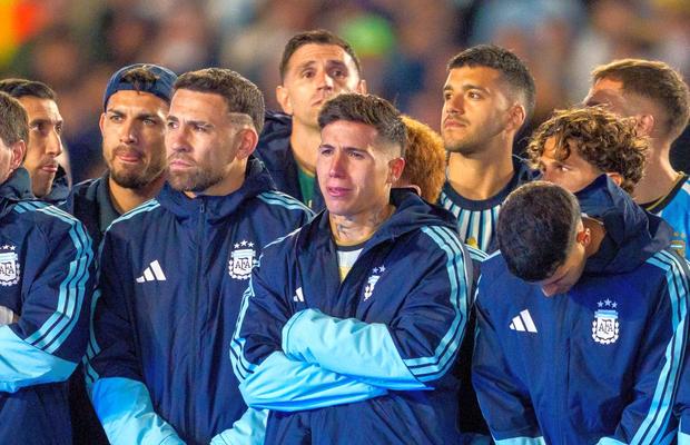 Copleșitor! A auzit discursul lui Lionel Messi și a plâns în hohote pe teren