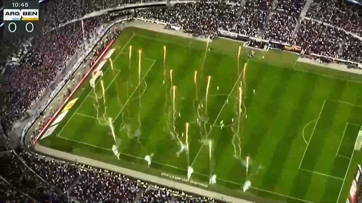 Moment special pentru Messi în minutul 10 al meciului Argentina - Benin