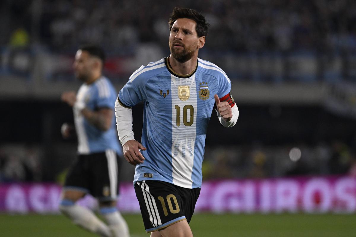 Superliga, reprezentată la retragerea lui Messi » Un jucător din campionatul nostru și un fost petrolist au evoluat pe „El Monumental”