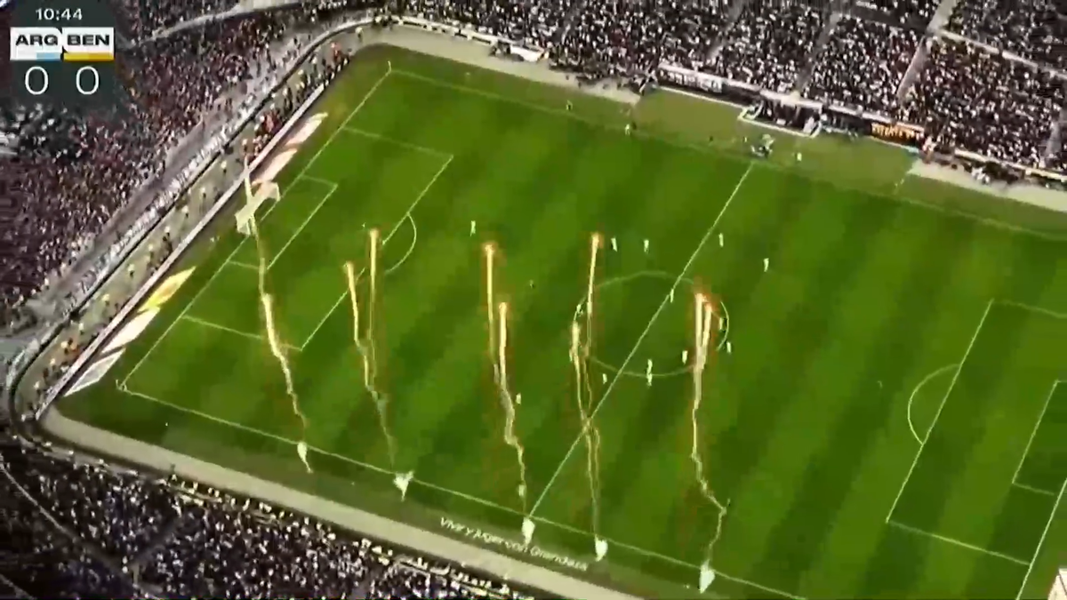 Moment neașteptat în minutul 10: Lionel Messi, surprins pe teren la retragerea din naționala Argentinei