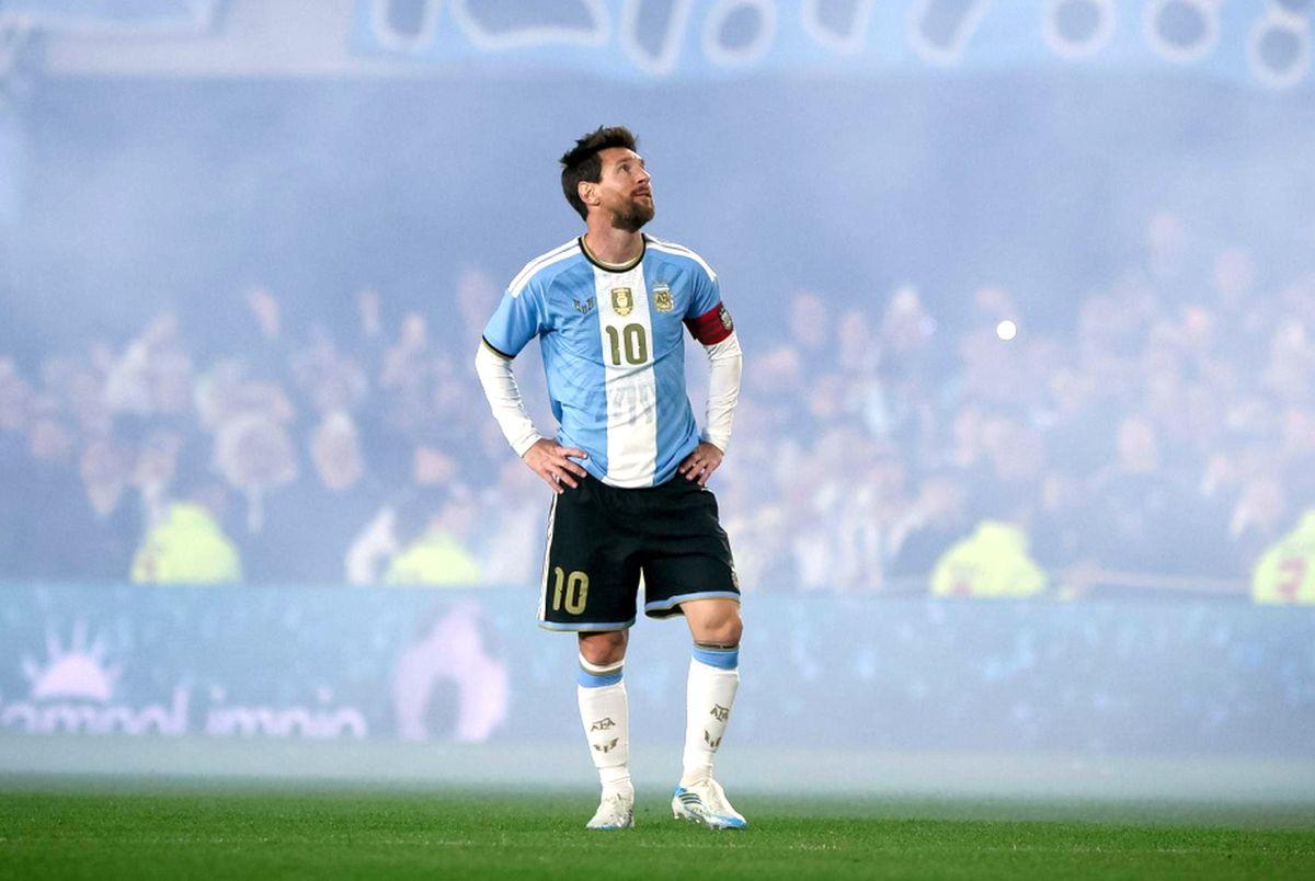 Moment neașteptat în minutul 10: Lionel Messi, surprins pe teren la retragerea din naționala Argentinei