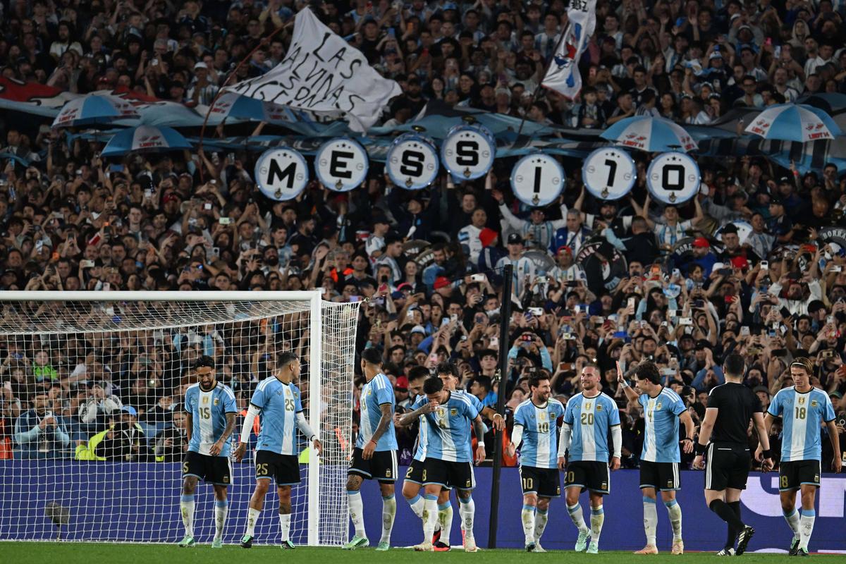AD10S! Messi, pentru ultima dată » Și-a luat „la revedere” de la Argentina cu gol și două pase decisive, într-o noapte copleșitoare pe „El Monumental”