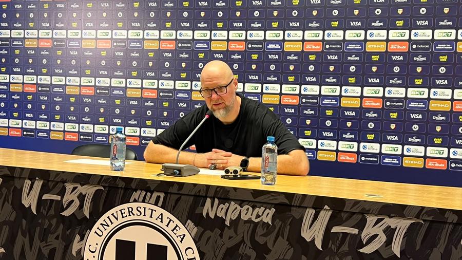 Mihai Silvășan, la conferința de presă/Foto: David Istrate (GSP.ro) U-BT Cluj-Napoca, revenire de excepție în BTarena și victorie cu vicecampioana Italiei, în fața a peste 6000 de spectatori