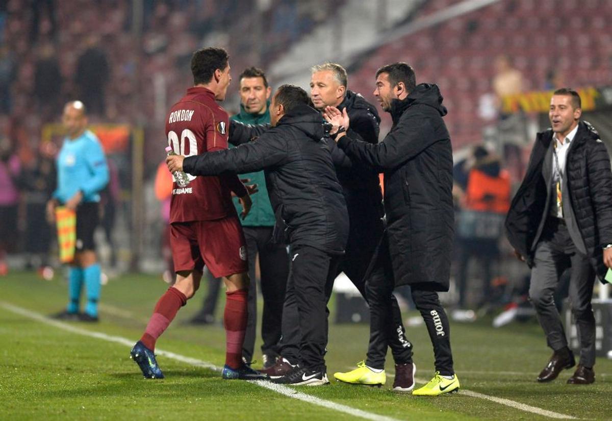 CFR CLUJ - RENNES // FOTO + VIDEO Atmosferă superbă în Gruia! 10.000 de fani clujeni alături de campioană în bătălia pentru primăvara Europa League