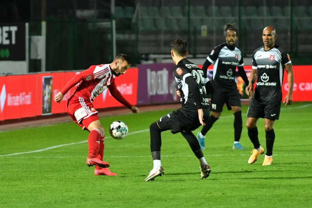 Hermannstadt și-a luat atacant de 1,90m! A fost titular cu Tottenham în Europa League
