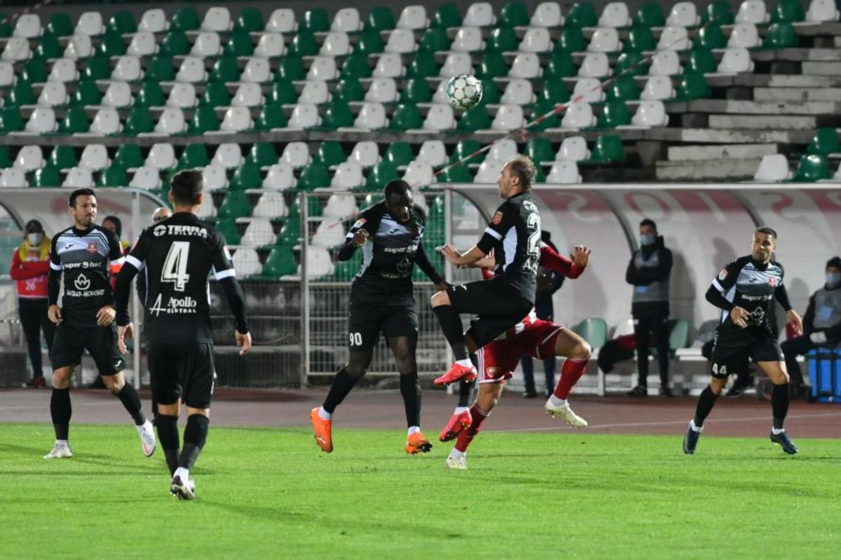 Hermannstadt și-a luat atacant de 1,90m! A fost titular cu Tottenham în Europa League