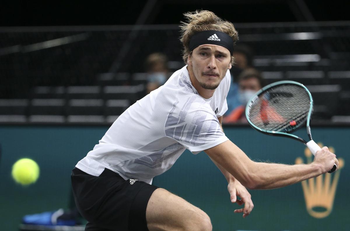 VIDEO+FOTO Rafael Nadal, fără reacție în fața lui Alexander Zverev! Neamțul joacă finala de la Paris, cu Medvedev