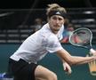 VIDEO+FOTO Rafael Nadal, fără reacție în fața lui Alexander Zverev! Neamțul joacă finala de la Paris, cu Medvedev