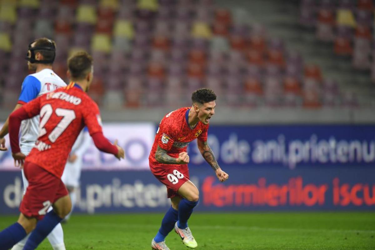 VIDEO+FOTO Sergiu Buș, ratare incredibilă în FCSB - FC Botoșani » Man l-a salvat pe respingere