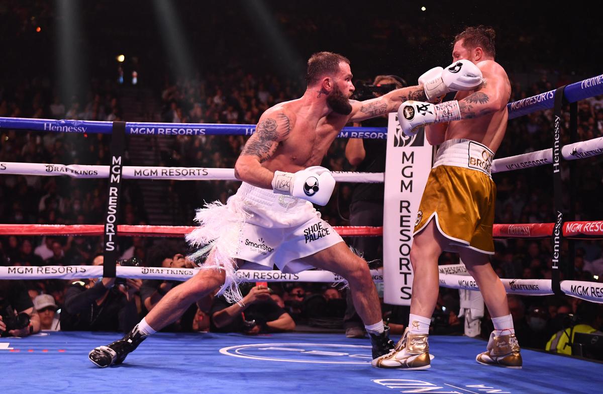 Canelo Alvarez - Caleb Plant
