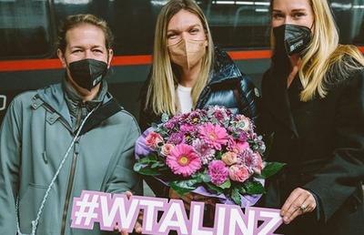 Simona Halep, primită ca o regină la Linz! Imagini cu sosirea româncei la turneul din Austria