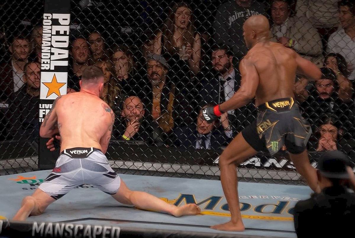 Kamaru Usman își păstrează centura UFC! L-a învins pe Colby Covington după o luptă spectaculoasă