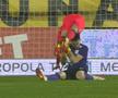 Constantin Budescu (32 de ani) a avut un clinci violent cu portarul Mihai Popa (21 de ani) în minutul 12 al meciului dintre FC Voluntari și FCSB.